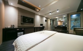 Pohang Jukdo Market Hotel A1