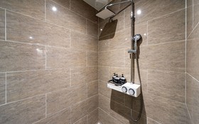 Pohang Jukdo Market Hotel A1