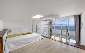 Pohang Molly Holly Pension