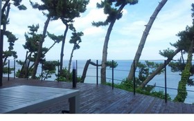 Pohang Nature Pool Villa Pension