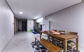 Pohang Ocheon Q Motel