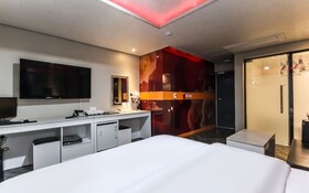 Pohang Ocheon Q Motel