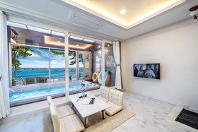 Pohang Playbeach Pool Villa