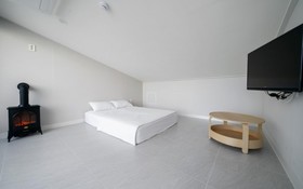 Pohang Red House Ocean Hills Pool Villa