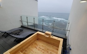 Pohang Red House Ocean Hills Pool Villa