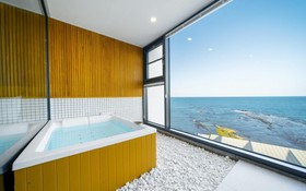Pohang Red House Ocean Hills Pool Villa