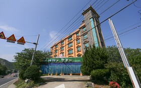 Pohang Songla Palace