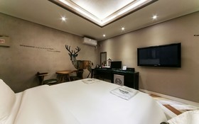 Pohang Yeongildae B and B Hotel