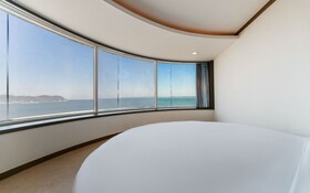 Pohang Yeongildae Hotel Lily
