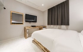 Vallas Hotel & Guest