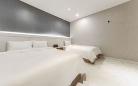 Vallas Hotel & Guest