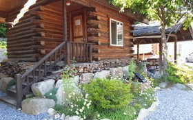 Pyeongchang Hwangtogudeulmaeul Pension