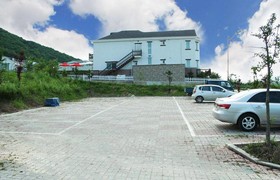 Daegwalnyeonng Wild Floaroma Pension