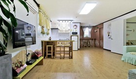 Daegwalnyeonng Wild Floaroma Pension