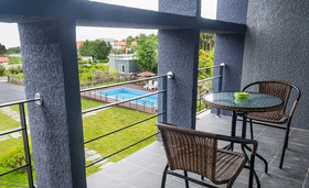 Donnaeko Pension