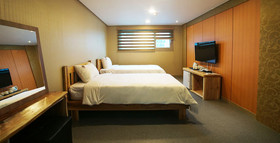 J2 Family Hotel Jeju