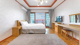Jeju Badaaehyanggi Pension