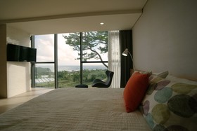 Jeju Bom