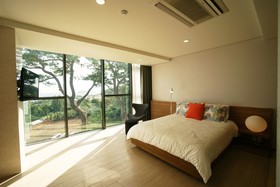 Jeju Bom
