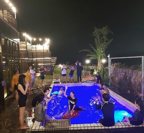 Jeju Ghetto Guest House Party