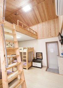 Jeju Gogung Pension-type Guest House