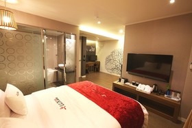 Jeju Lux Hotel