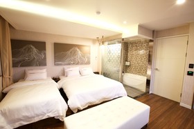 Jeju Lux Hotel