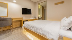 Jeju Maru Hotel & Cafe