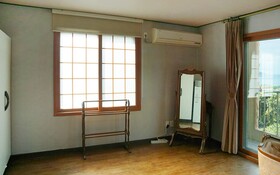 Jeju Oedolgaenara Pension & Guesthouse