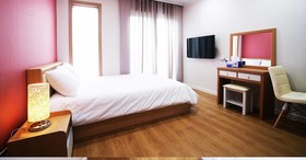 Hotel The Grang Jungmun