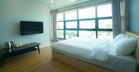 Hotel The Grang Jungmun