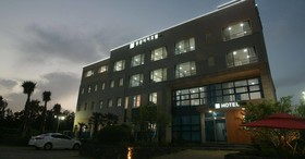 Hotel The Grang Jungmun