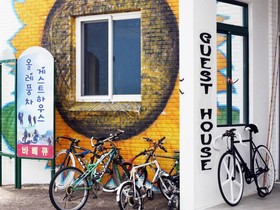 Olleh Windmill Pension & Guesthouse - Hostel