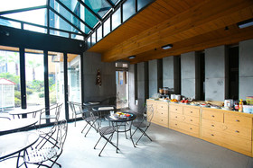 Port Avenue Hotel & Resort