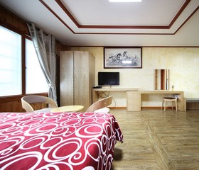 Jeju Kidsgajok Badatgahauseu