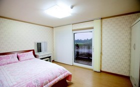 Seoguipo Lucky Clover Pension