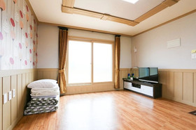 Seoguipo Umblanc Pension