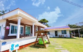 Seogwipo Bangulpungdengi Pension