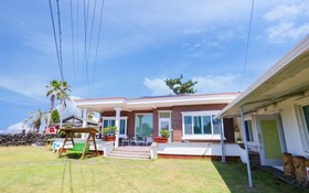 Seogwipo Bangulpungdengi Pension