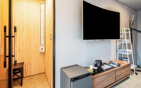 Seogwipo Black Land Lace Spa Pension