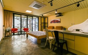 Seogwipo Black Land Lace Spa Pension