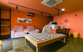 Seogwipo Black Land Lace Spa Pension