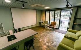 Seogwipo Black Land Lace Spa Pension