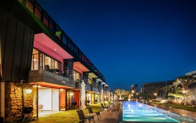 Seogwipo Black Land Lace Spa Pension