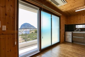 Seogwipo Gonmul Swimpang Pension