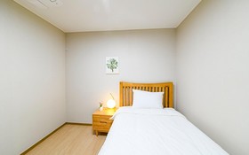 Seogwipo Hawonga Pension