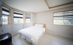 Seogwipo Jeju Mido Pension