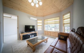 Seogwipo Jeju Mido Pension