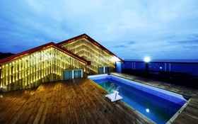 Seogwipo Jijunghae Pool Villa Pension