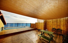 Seogwipo Jijunghae Pool Villa Pension